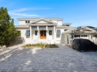 30 Baker Rd, Ocean Reef, FL 33037