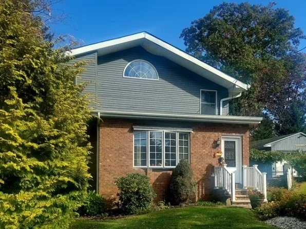 39 Hillside Ave, Jefferson Twp., NJ 07460