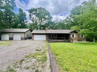 732 Woodridge Ln, Perryville, MO 63775
