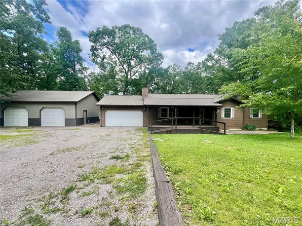 732 Woodridge Ln, Perryville, MO 63775