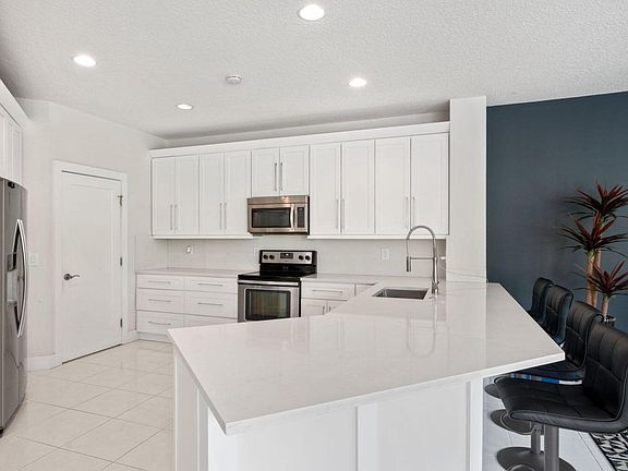 2nd image of 10982 Ravel Ct