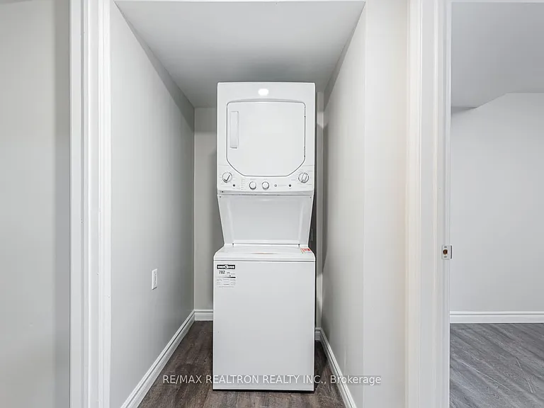 72 B Dunning Ave — Photo 12