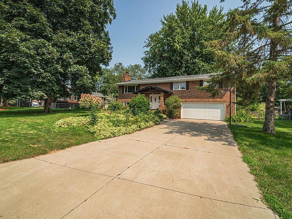 1st image of 2443 Mamie Ave E