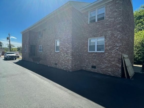 4th image of 1318 Little Bay Ave #4