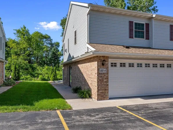 322 Kettle Moraine DRIVE NORTH North #1, Slinger, WI 53086