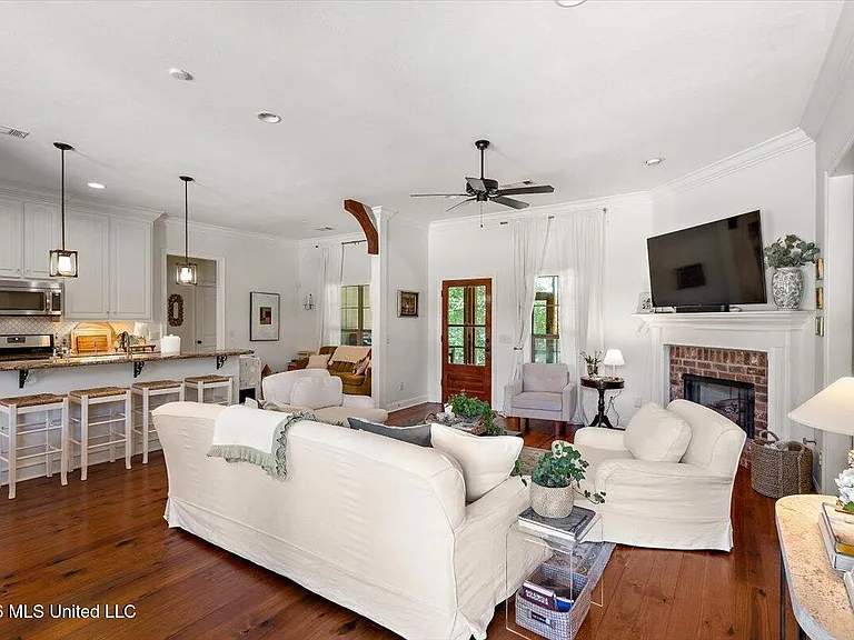 169 Westerly Pl — Photo 3