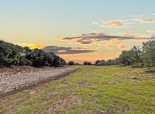 587 Valley Rd, Eldorado, TX 76936