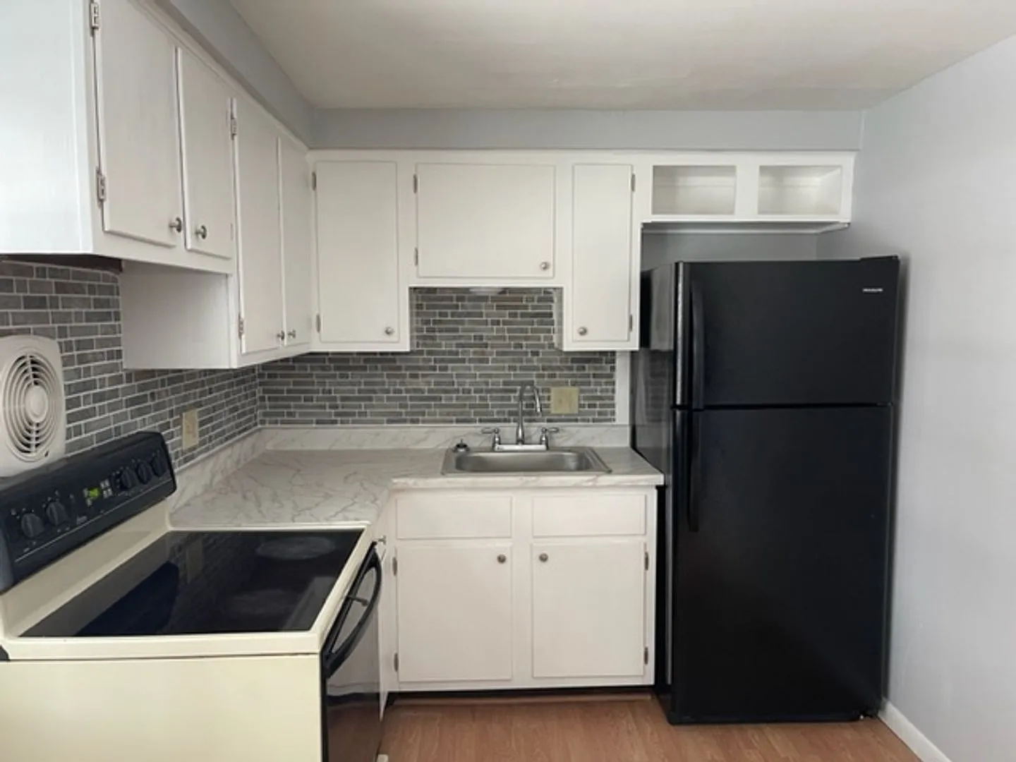 Homecrest Ave — Photo 2