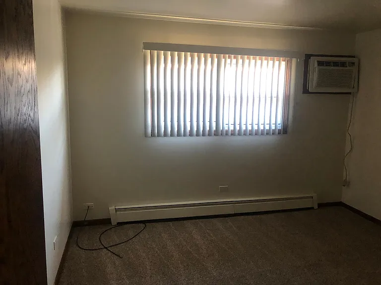1824 Memorial Dr — Photo 11