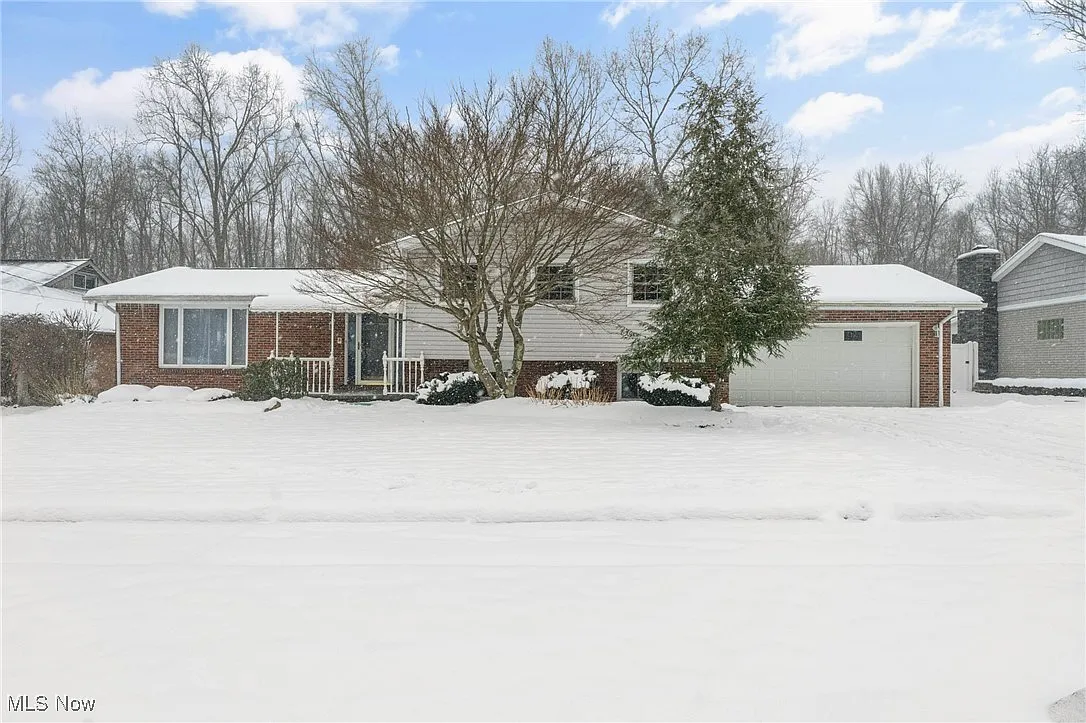 2832 Citadel Dr NE photo 1