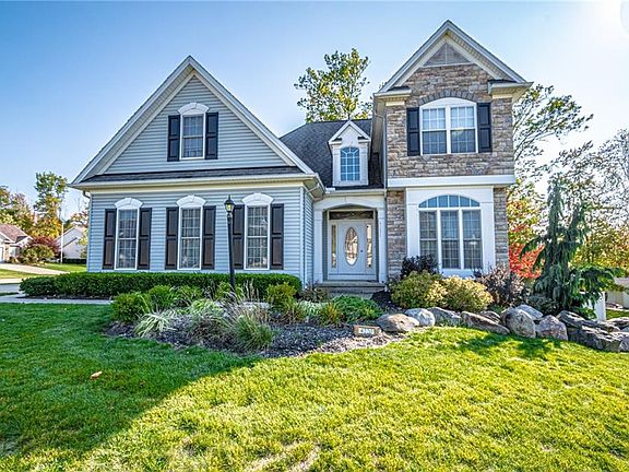 2nd image of 4220 Cherryshire Dr