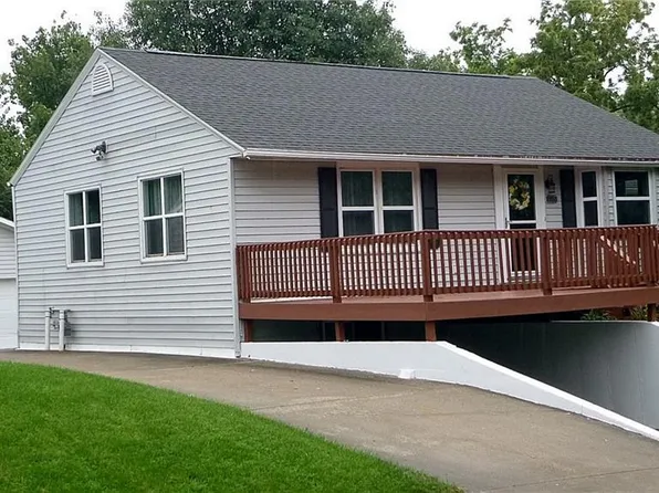 1115 N Fillmore St, Maryville, MO 64468