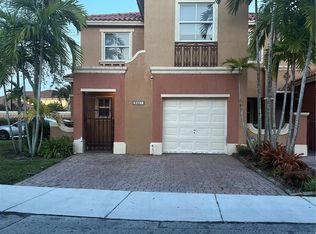 3021 SW 152nd Ct, Miami, FL 33185