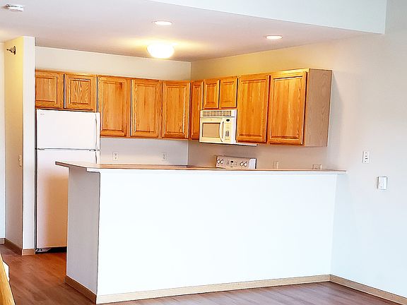 2nd image of 302 Prairie Heights Dr APT 307