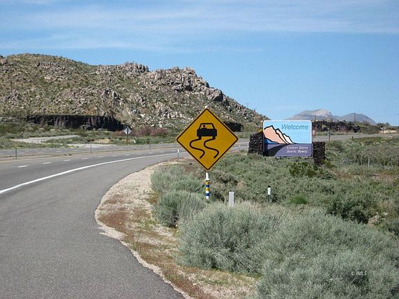 3rd image of 350 Little Lake Rd