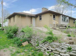 1600 N 11th St, Pekin, IL 61554