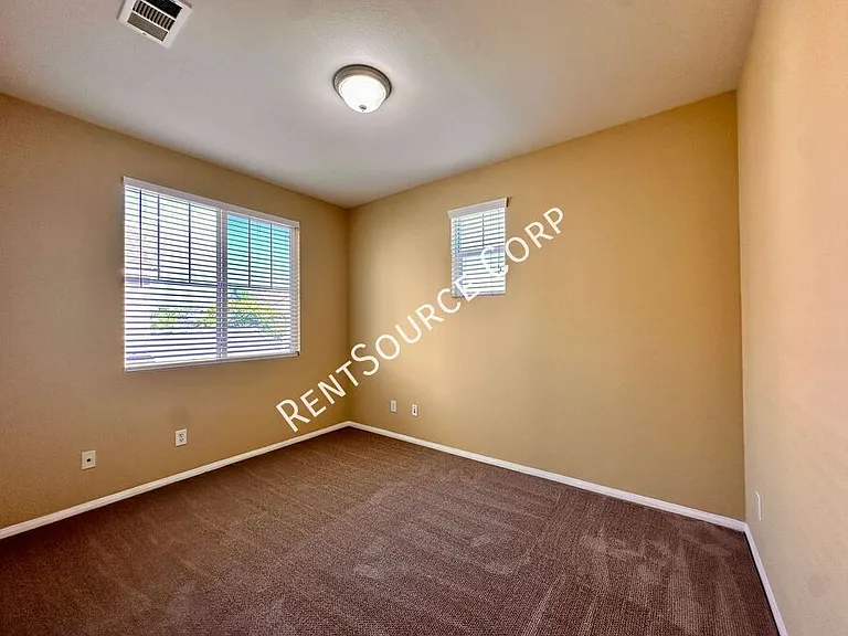 24162 Willowbrooke Ct — Photo 23