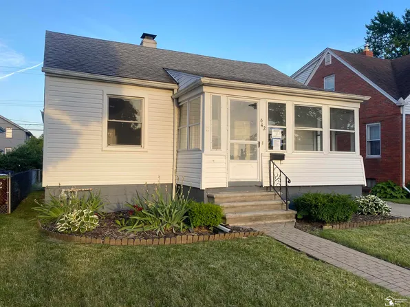 642 Maple Blvd, Monroe, MI 48162