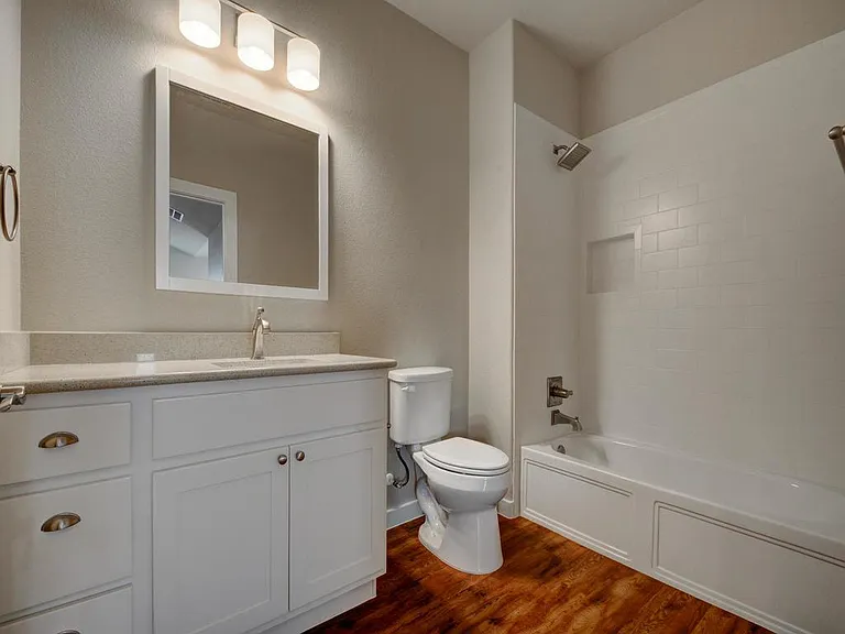 240 Rose Dr #A — Photo 21