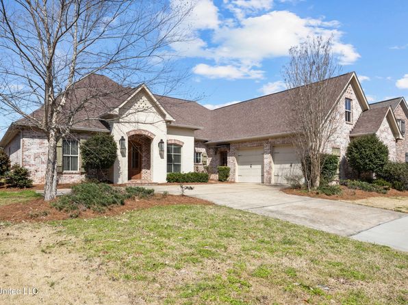 605 Chickasaw Dr N, Flowood, MS 39232
