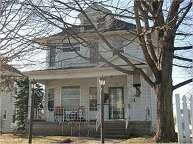 1st image of 1124 Mulberry Ave