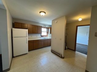 528 1st St W #2, Altoona, WI 54720