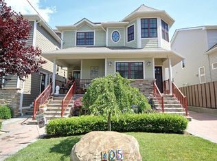 105 Silver Lake Rd, Staten Island, NY 10301