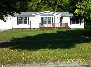 620 N Maple St, Gilman, IL 60938