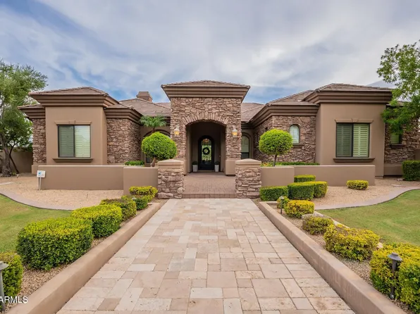 1131 E DESERT Court, Gilbert, AZ 85234