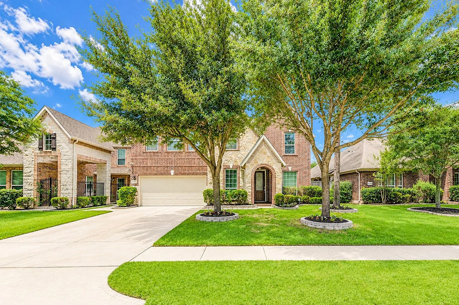 4 bed, 3.5 bath, 3100 sqft, $3,750 — Photo 3