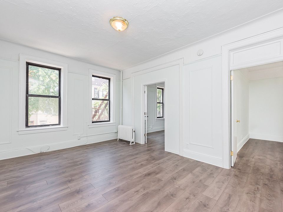 1st image of 31-33 35th St #3AA