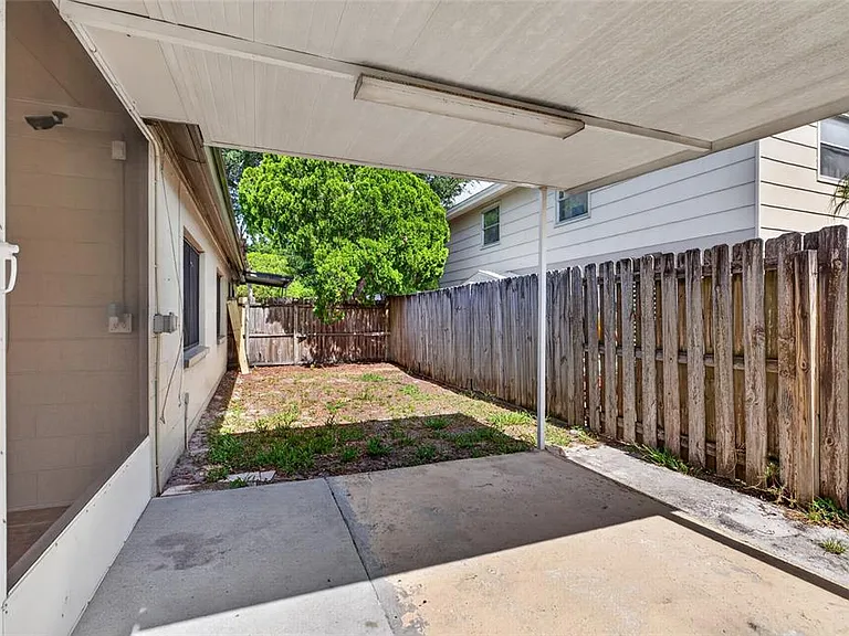 6411 Santa Monica Dr — Photo 29