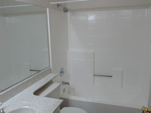 5th image of 4219 35th St APT 1