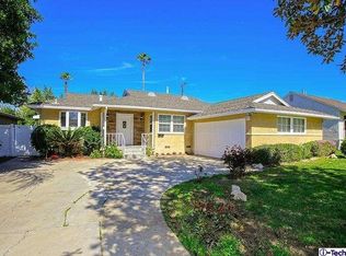 19153 Calvert St, Reseda, CA 91335