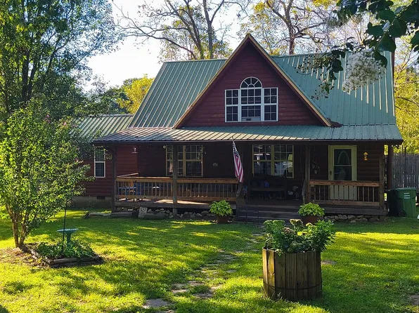 731 Fairgrounds Rd, Jamestown, TN 38556