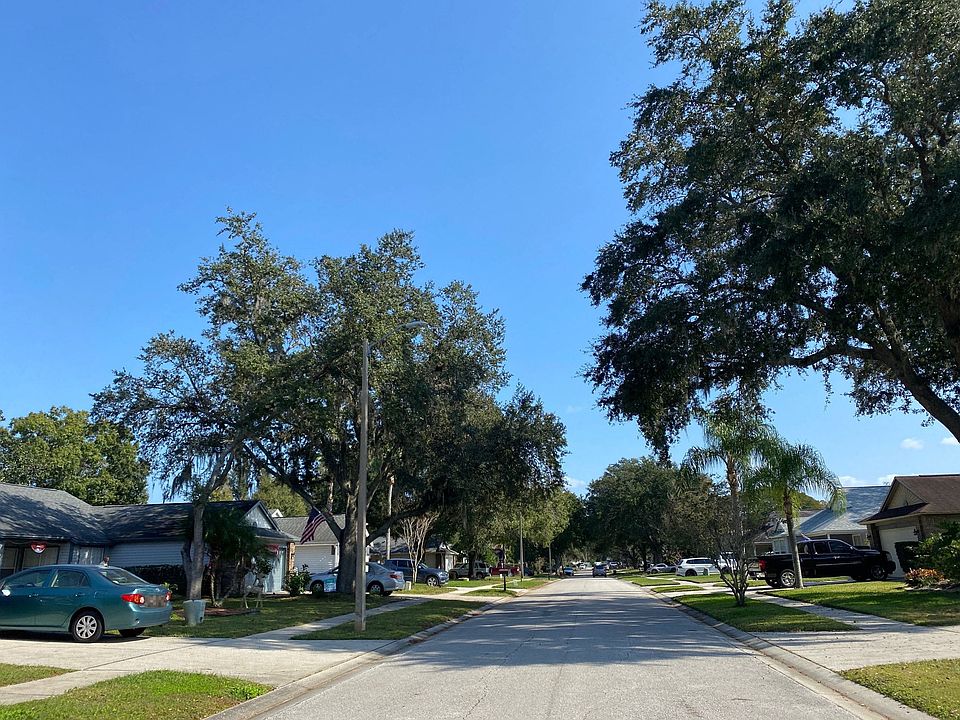 2nd image of 7525 Whisper Woods Ct