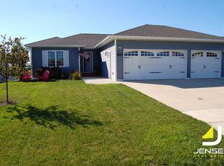 3610 Keokuk Ave, Spirit Lake, IA 51360