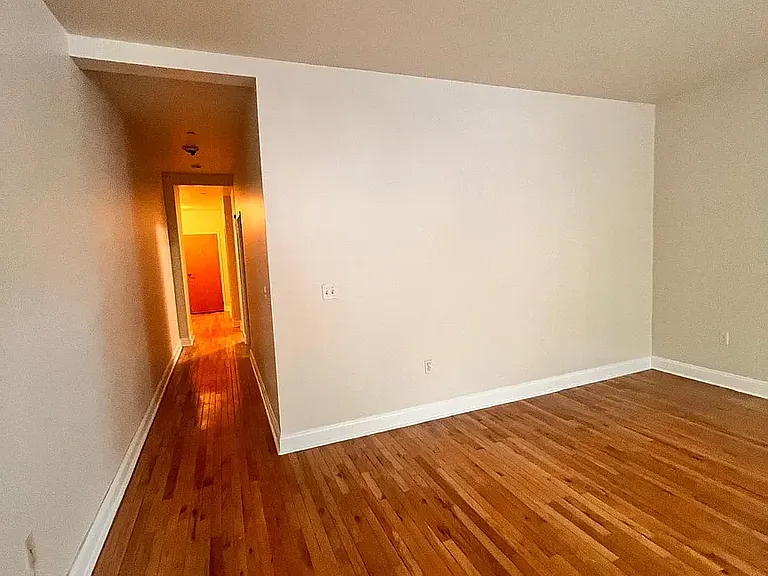 842 Park Pl #1W — Photo 6