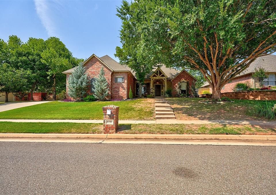 1st image of 2701 Palomino Dr