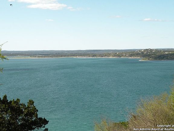 3rd image of 1160 Skyline Dr