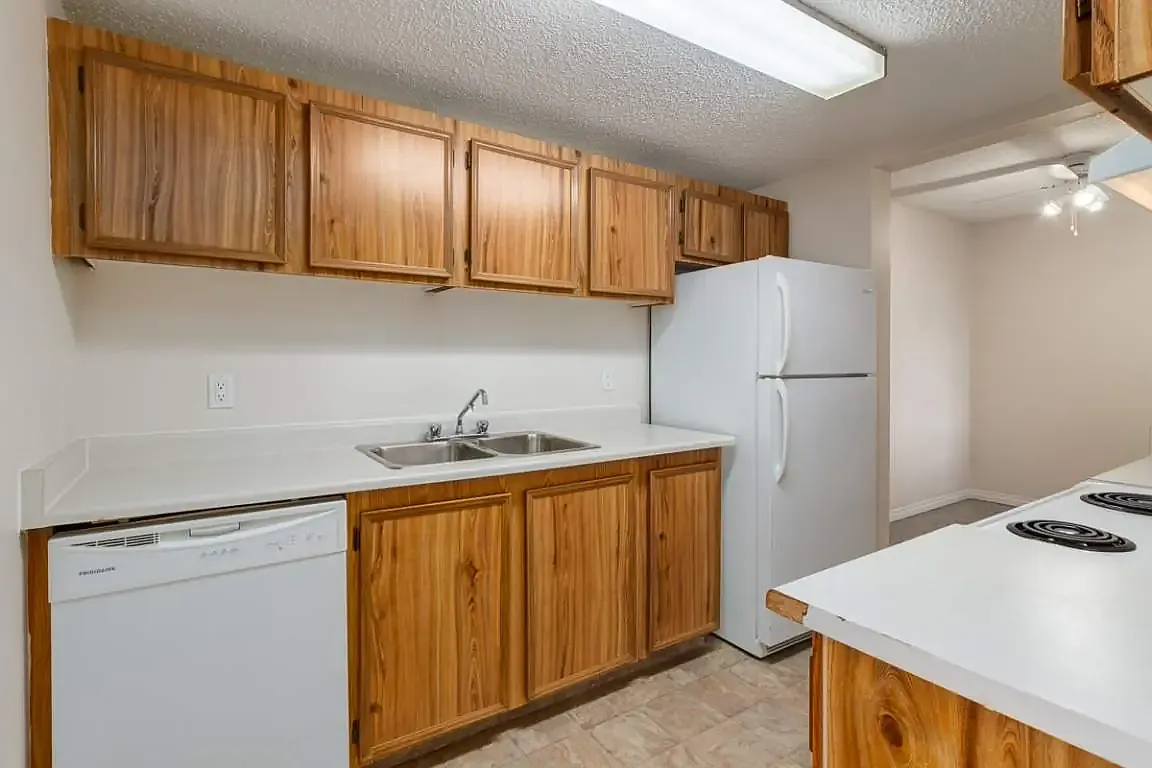 Hooke County Townhomes — Photo 3