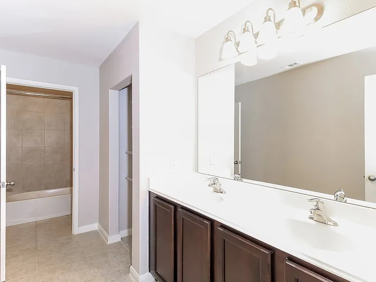 900 Princewood Dr — Photo 15
