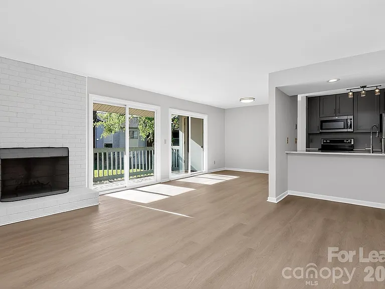 11029 Harrowfield Rd — Photo 10
