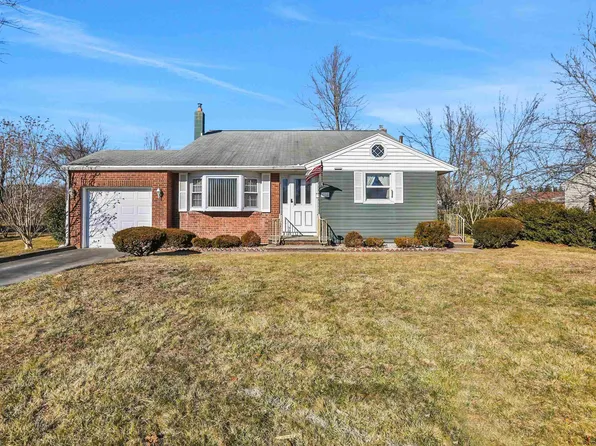 20 Mountain View, Saugerties, NY 12477