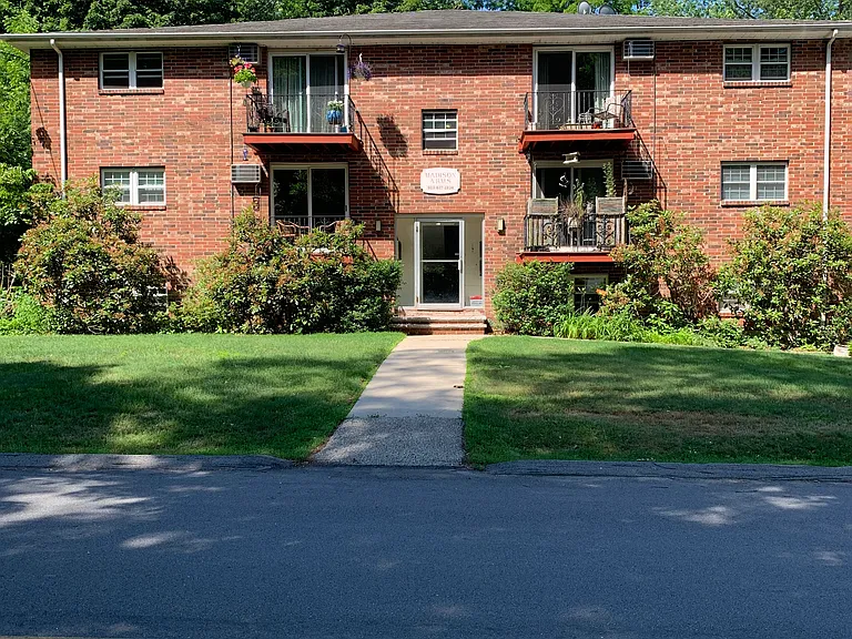 70 Madison St #3 — Photo 9