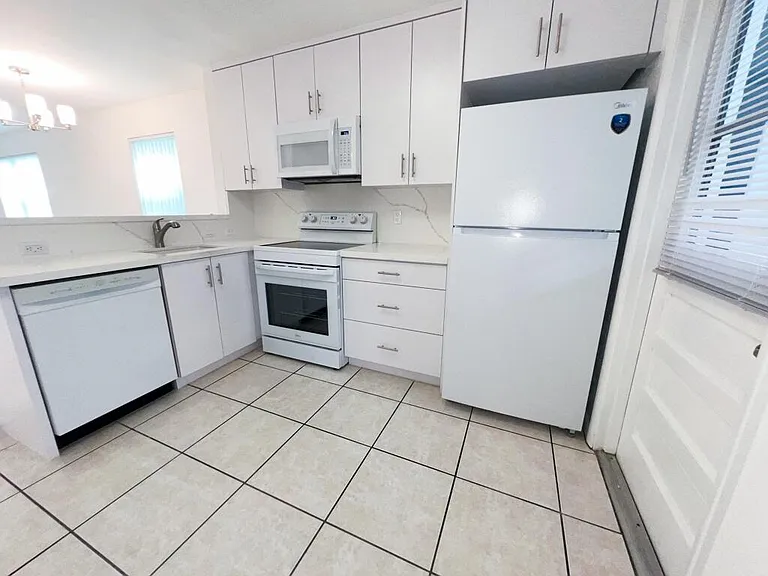 3777 78th Ave #46-E — Photo 5