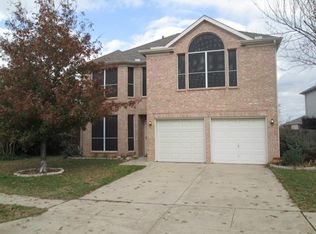 816 Norfolk Dr, Saginaw, TX 76131