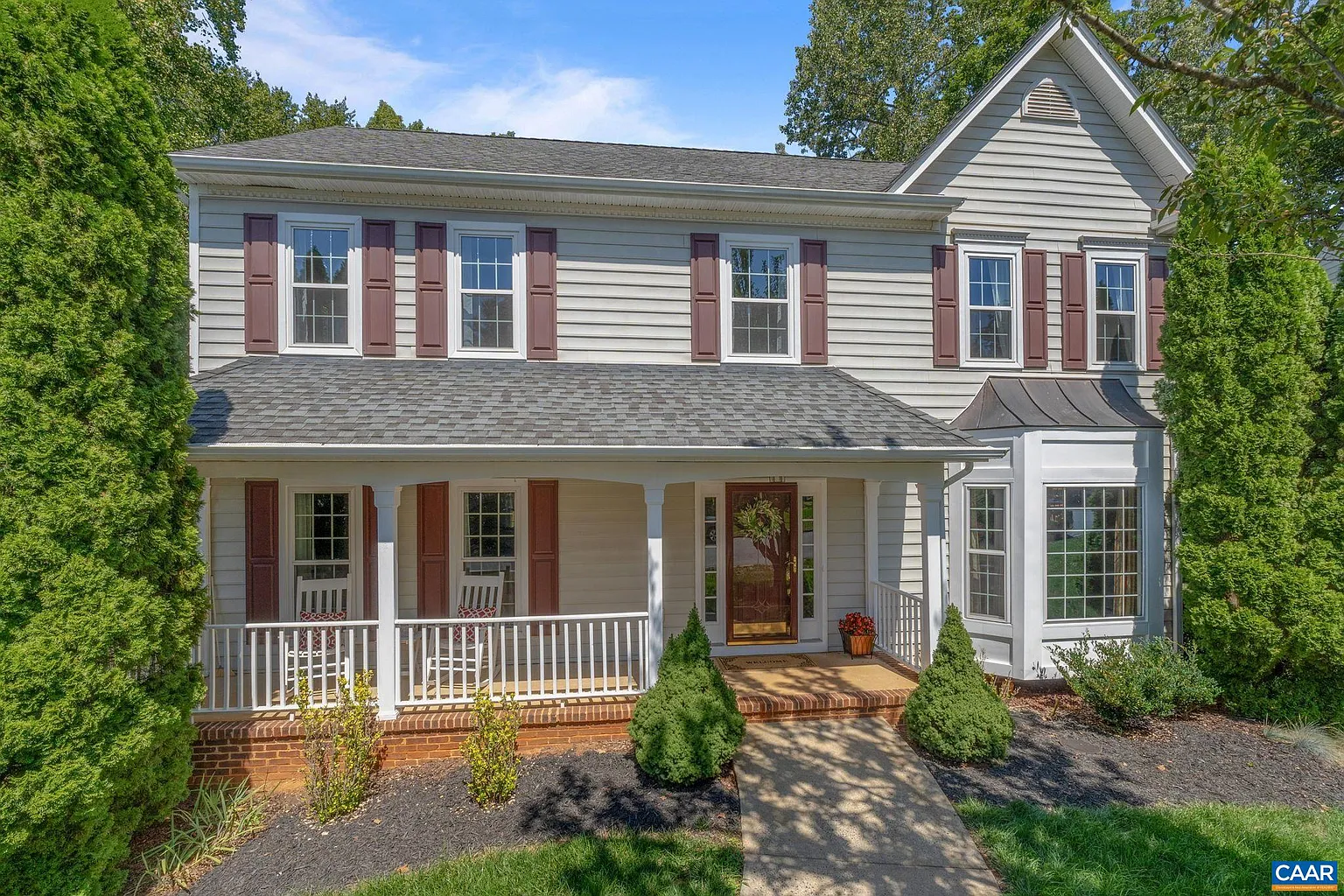 1634 Pepperidge Ln photo 1