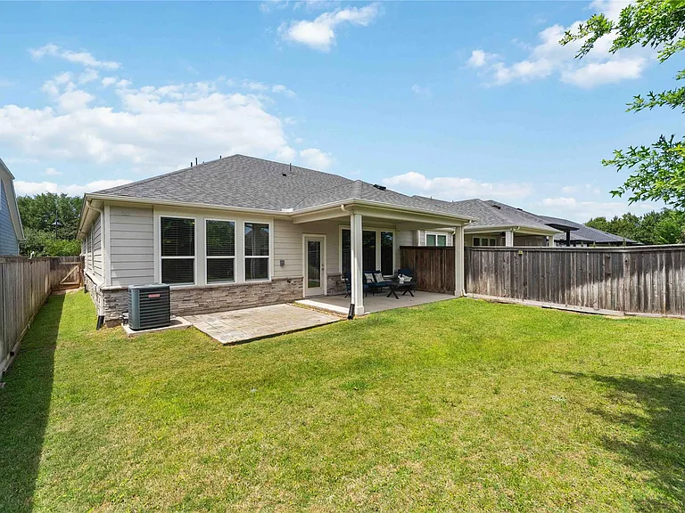 11926 Symphony Park Ct — Photo 27