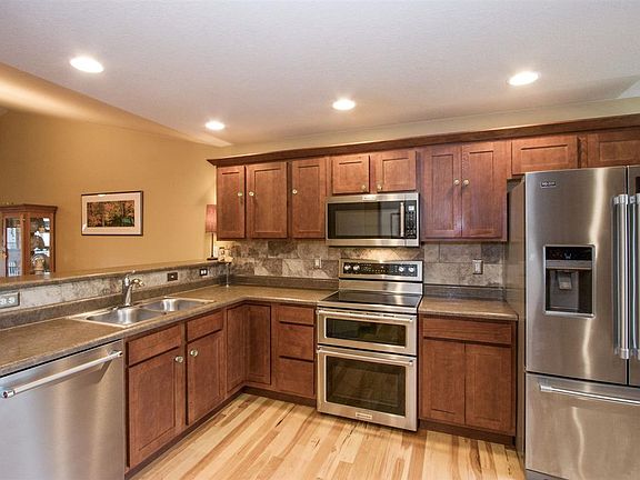 2nd image of 271 Woodfield Dr
